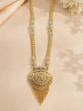 NECKLESS